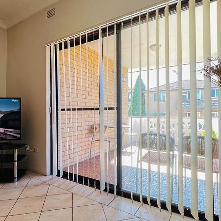Appartamento Carlton 3 Beds Unit - Free Parking Sydney Esterno foto