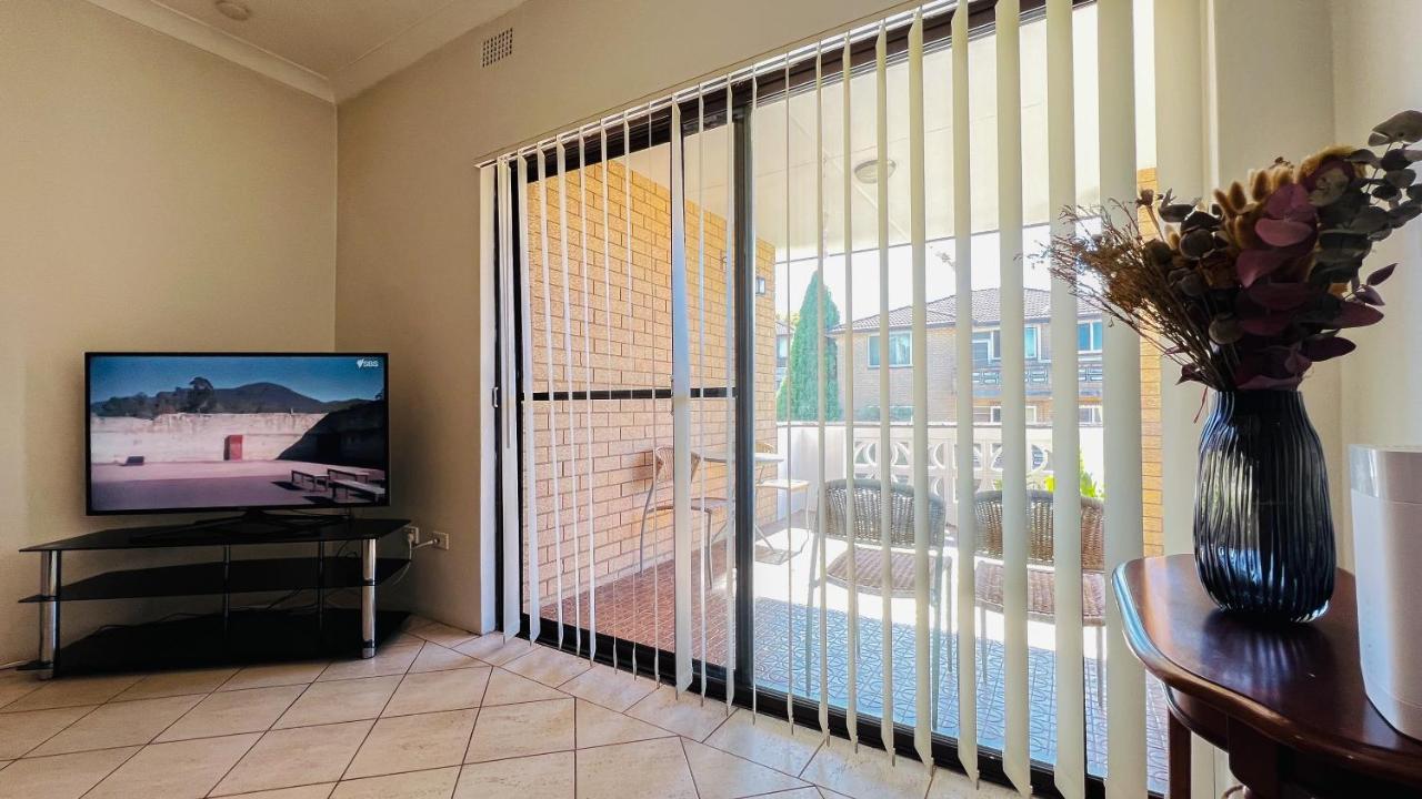 Appartamento Carlton 3 Beds Unit - Free Parking Sydney Esterno foto
