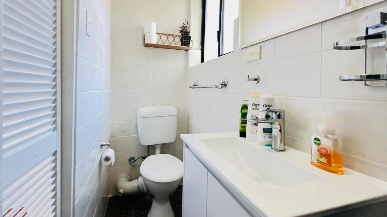 Appartamento Carlton 3 Beds Unit - Free Parking Sydney Esterno foto